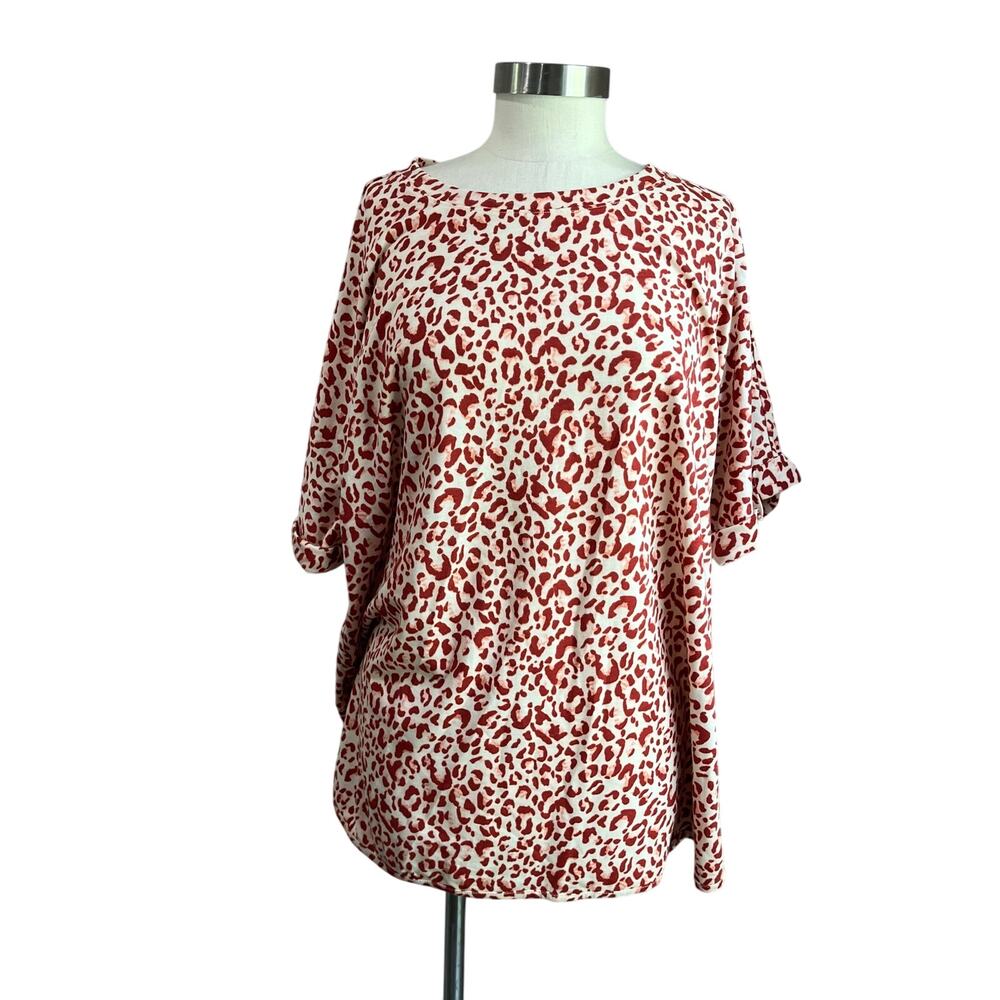 Wonderly Studio Women's White and Red Animal Print Short Sleeve Top Sz 2X